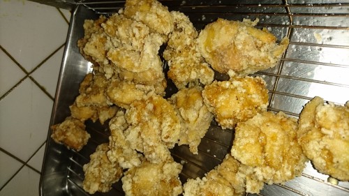 1502183216368-1271962376